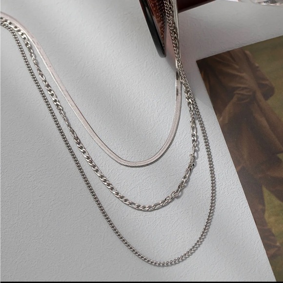 18K White Gold (Rhodium) Plated Layered Necklace With Adjustable Sizing - Picture 3 of 3